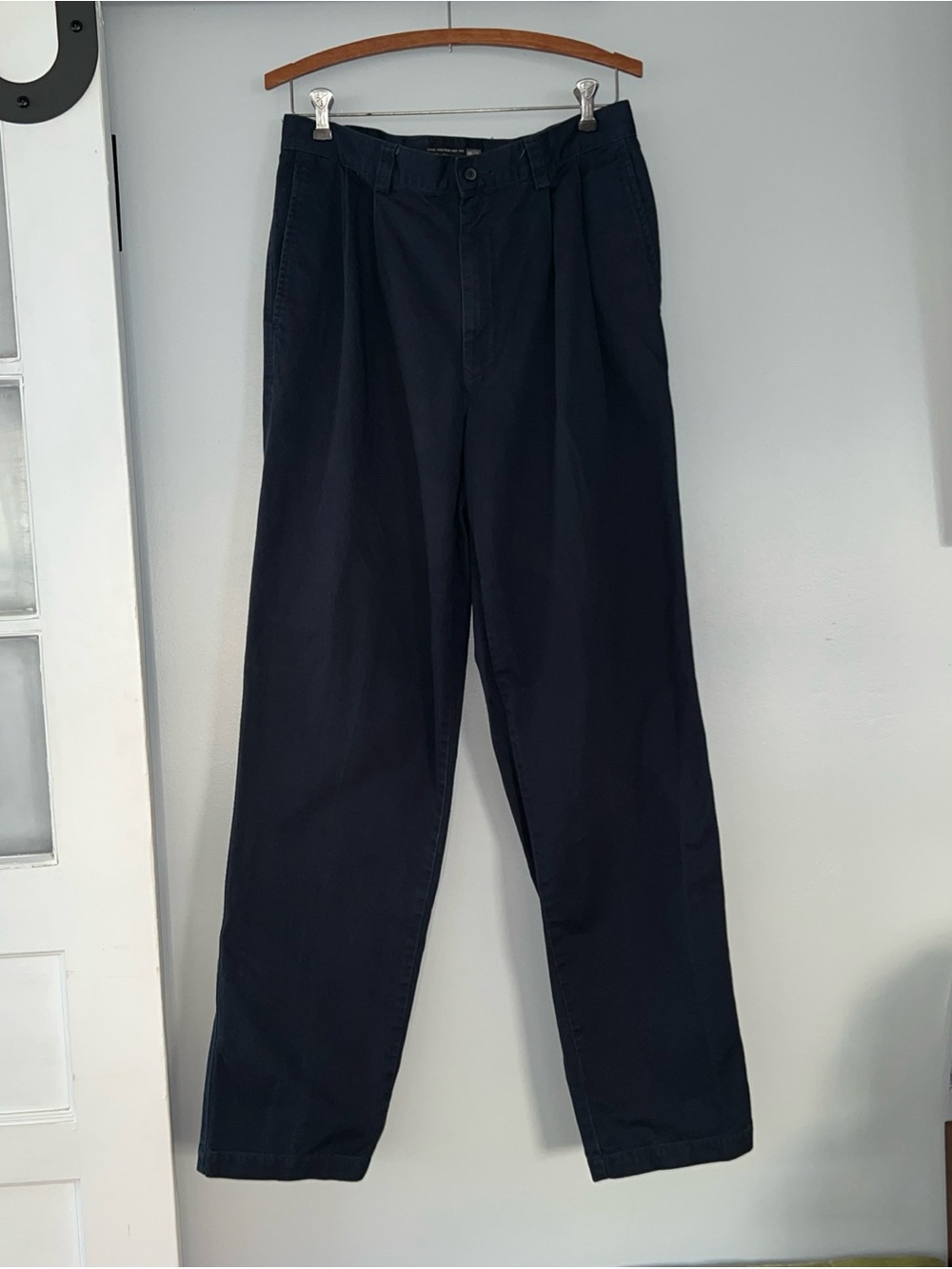 Vintage GAP Khakis Navy Blue Pants Men’s 34x34 Pleated Front 100% Cotton 90s